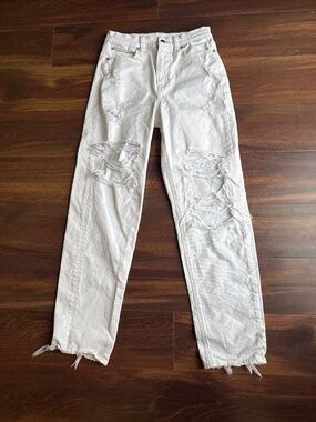 AMERICAN EAGLE OUTFITTERS White High Rise Baggy Straight Jeans Size 2